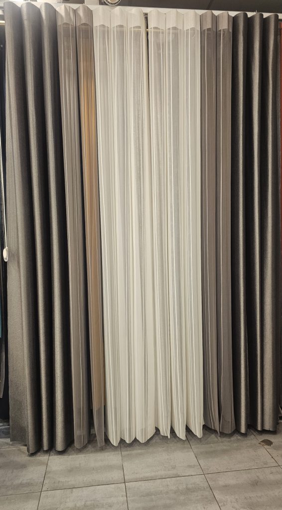 20251206_191112_pardeshine