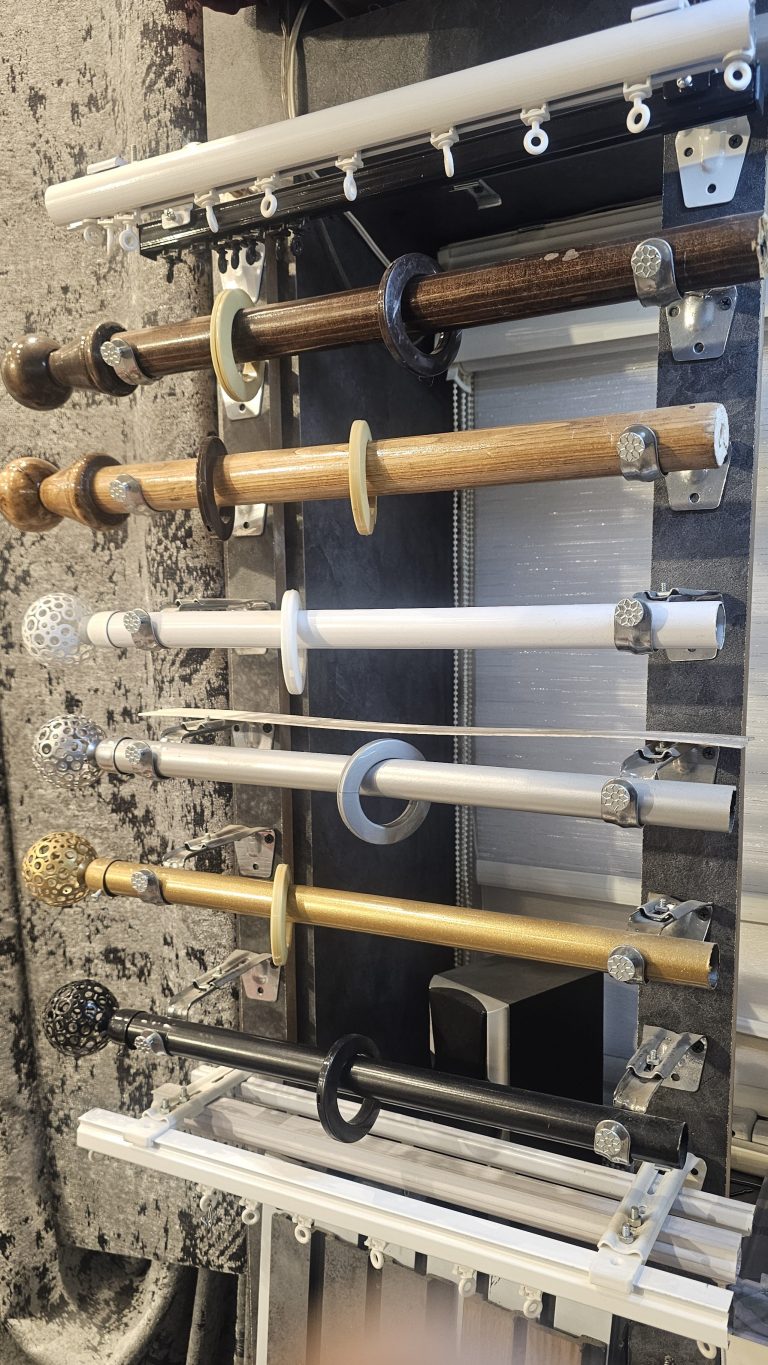 20251206_195206_pardeshine